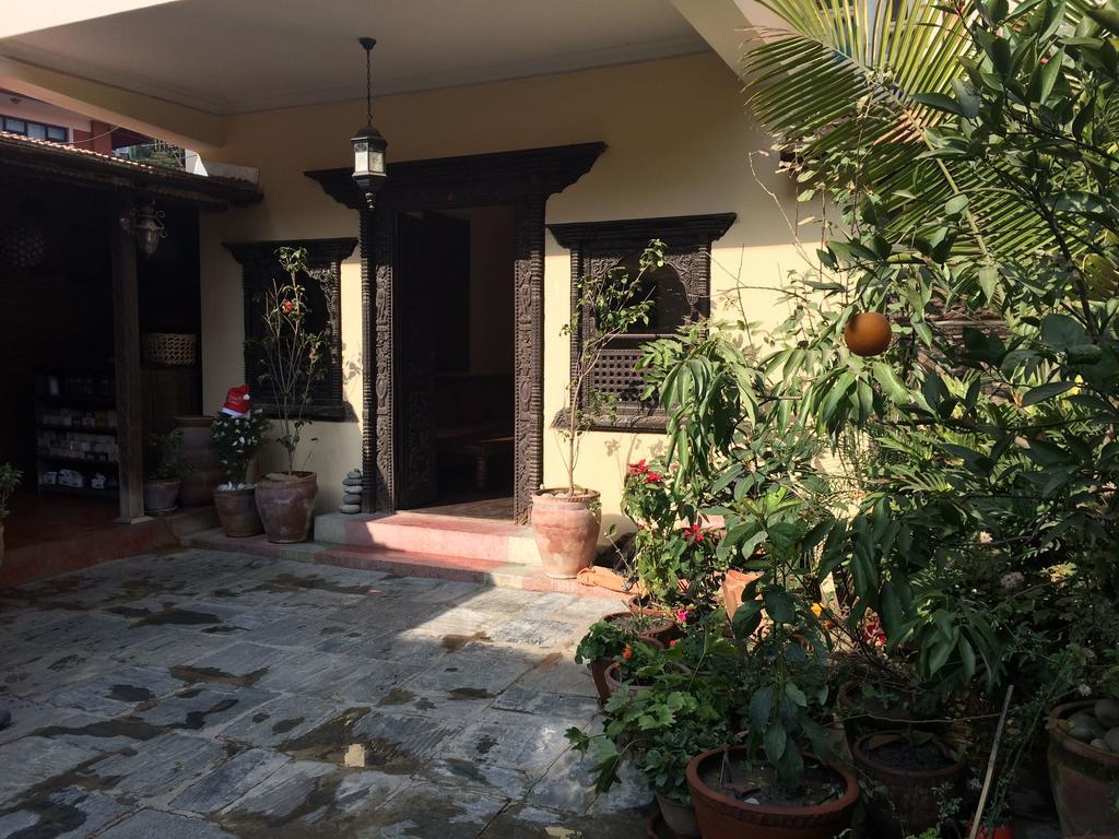 Hotel Mi Casa Kathmandu Bagian luar foto