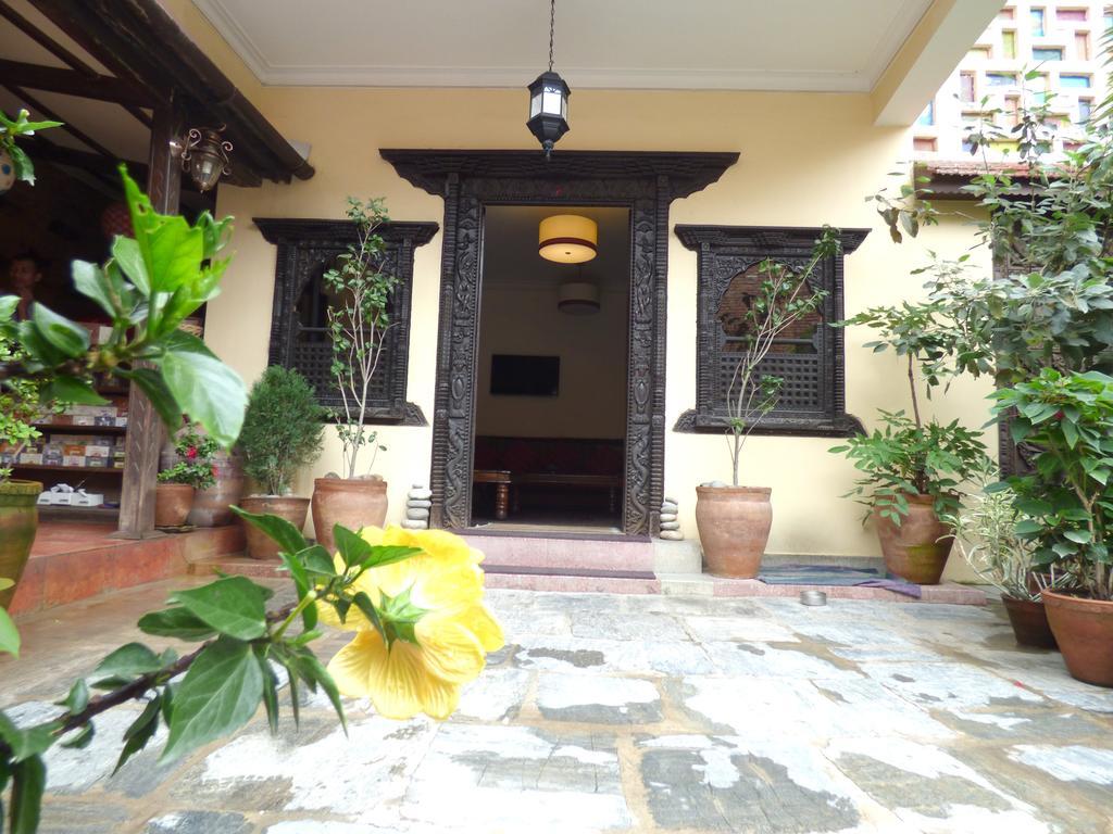 Hotel Mi Casa Kathmandu Bagian luar foto