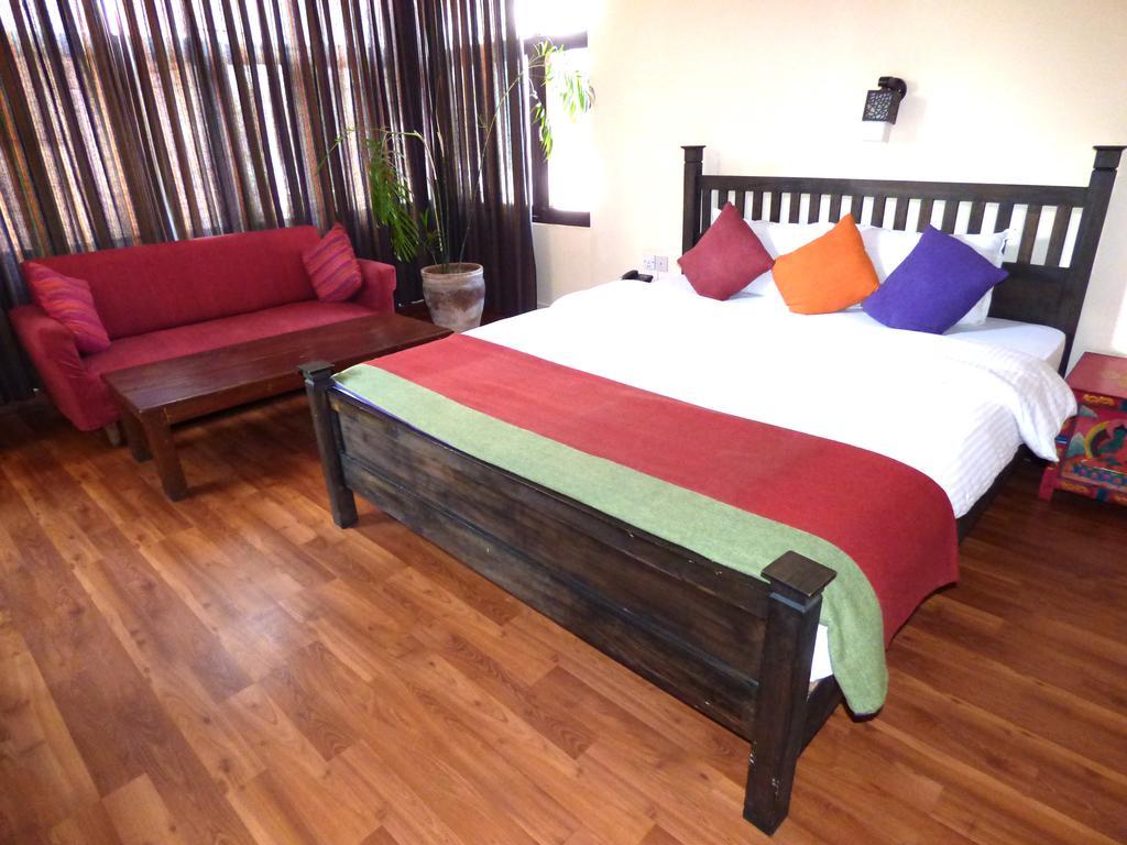Hotel Mi Casa Kathmandu Bagian luar foto