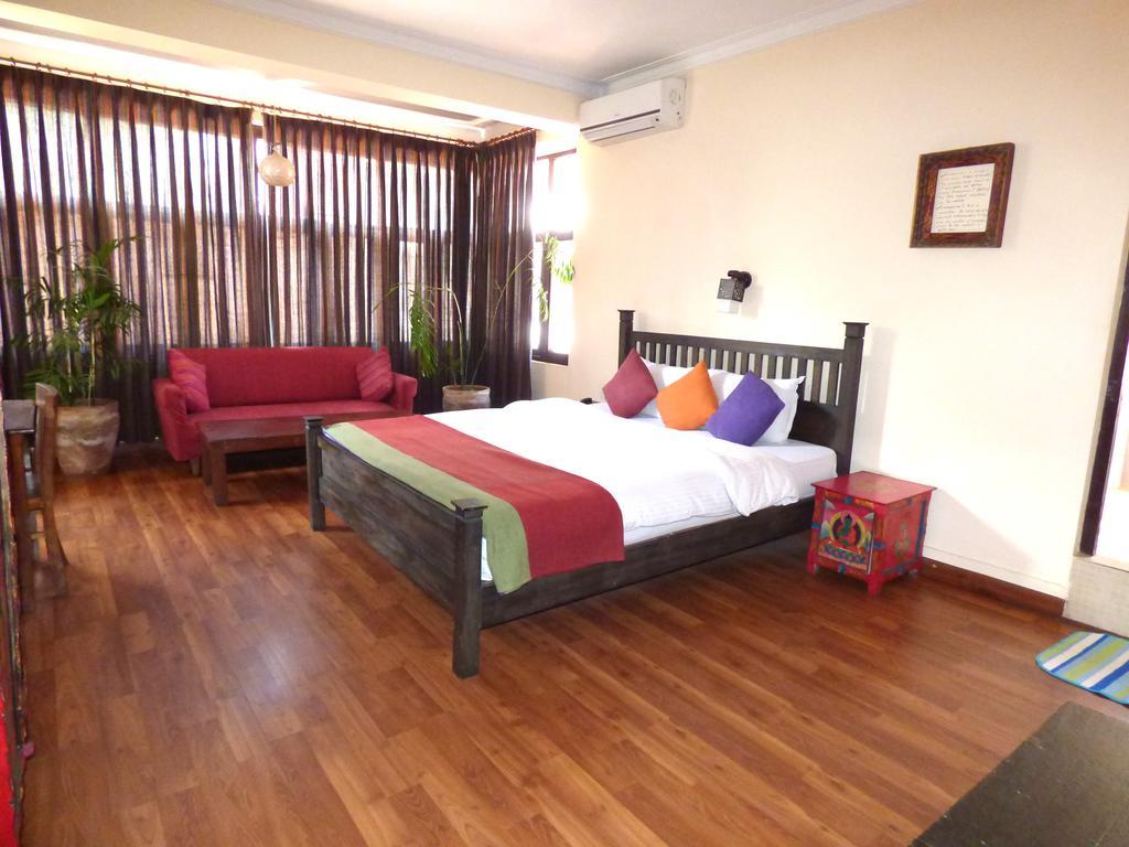 Hotel Mi Casa Kathmandu Bagian luar foto