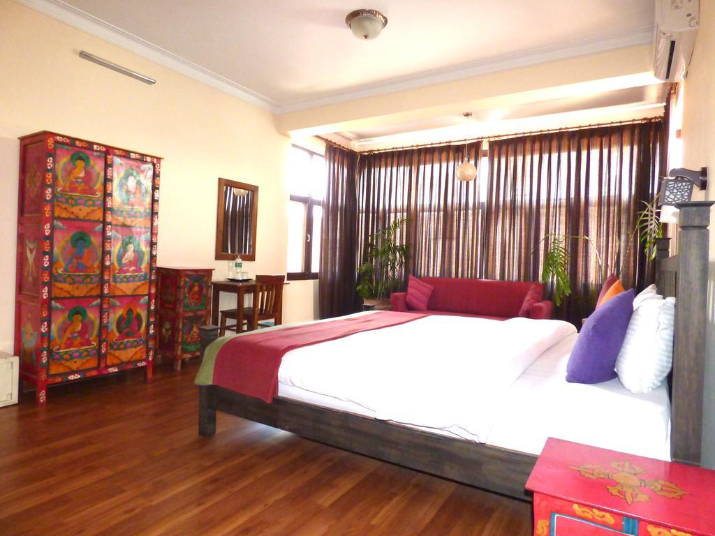 Hotel Mi Casa Kathmandu Bagian luar foto